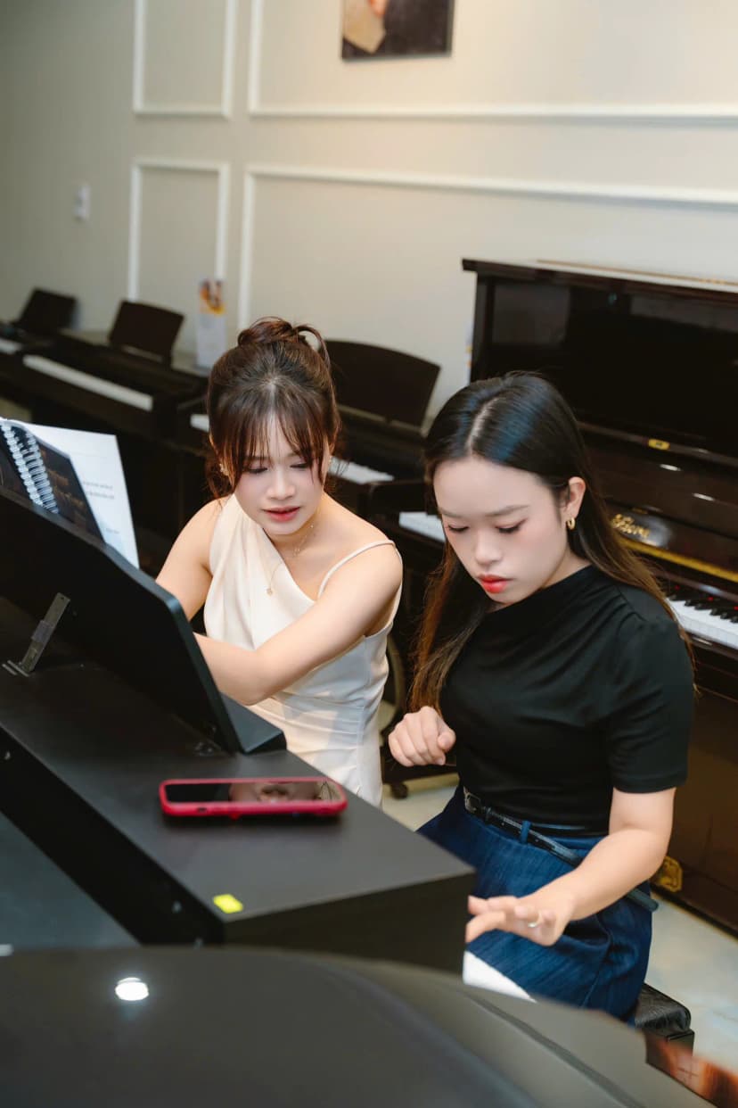 Học viên biểu diễn